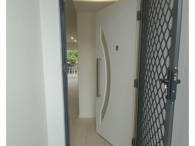 8/46 Clover Hill Drive, Mudgeeraba QLD 4213