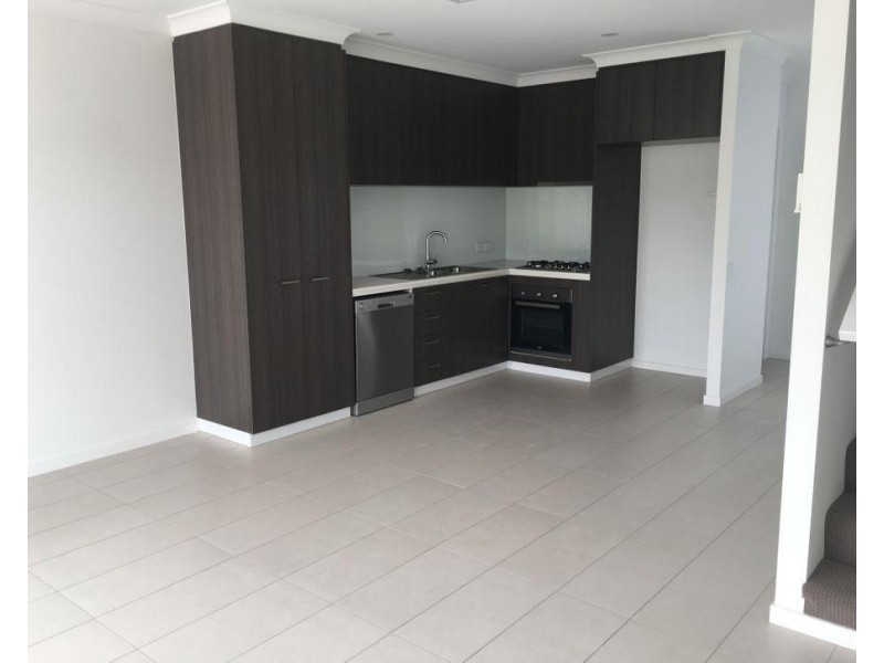 8/46 Clover Hill Drive, Mudgeeraba QLD 4213