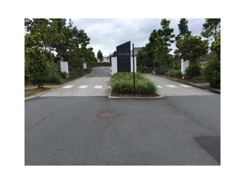 6 Valencio Boulevarde, Burleigh Waters QLD 4220