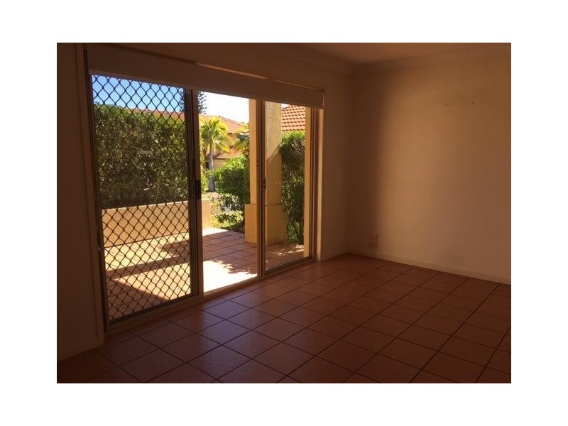 152 Palm Meadows Drive, Carrara QLD 4211