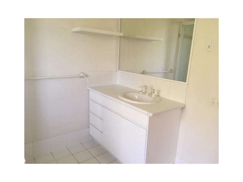 152 Palm Meadows Drive, Carrara QLD 4211