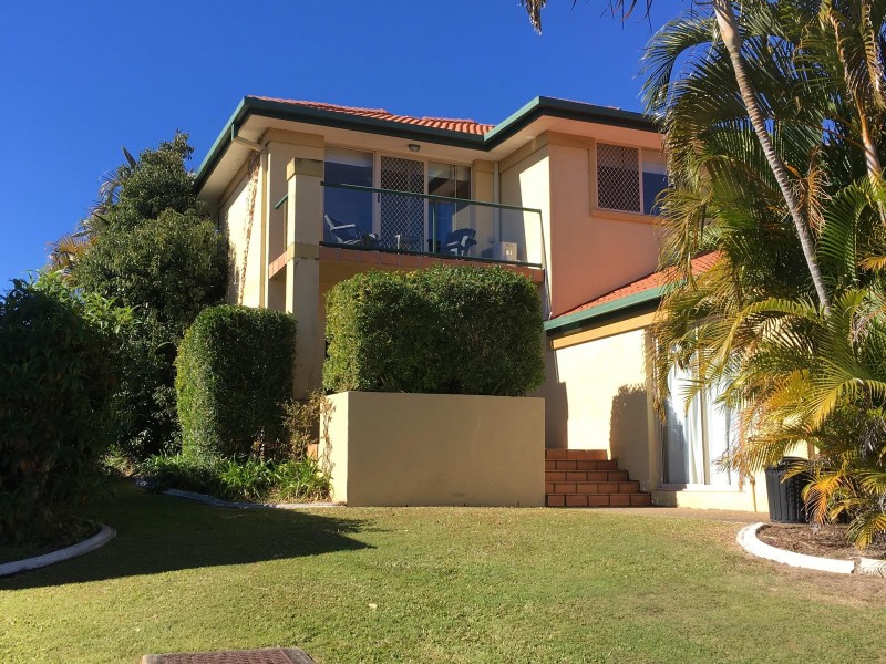 152 Palm Meadows Drive, Carrara QLD 4211