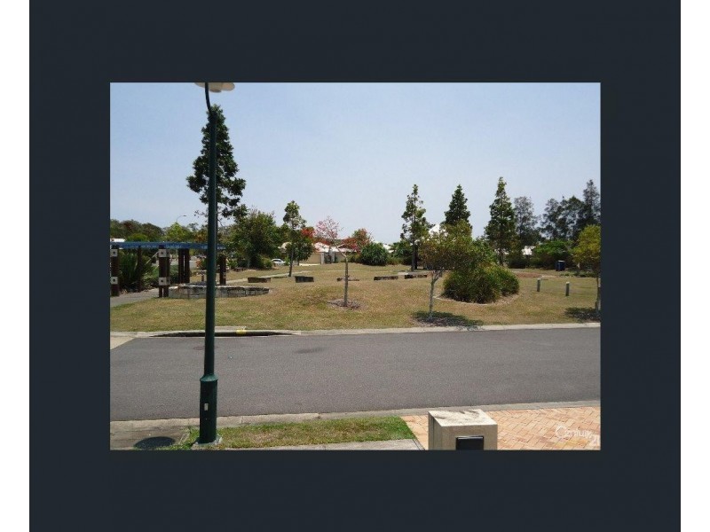 Sandstone Point QLD 4511