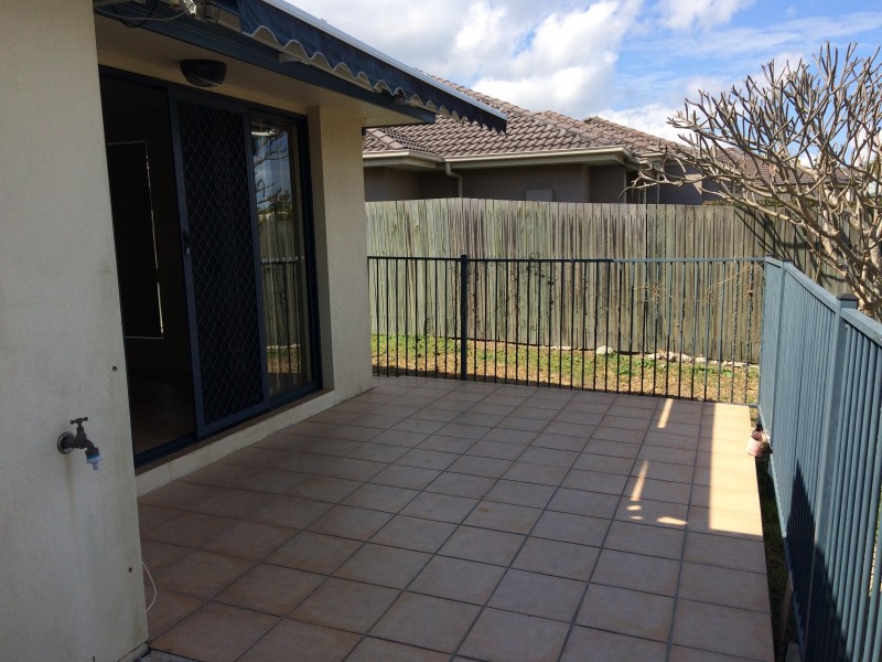 Sandstone Point QLD 4511
