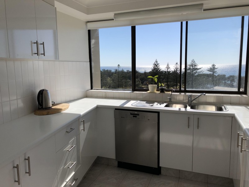 32/3 Cunningham Ave, Main Beach QLD 4217