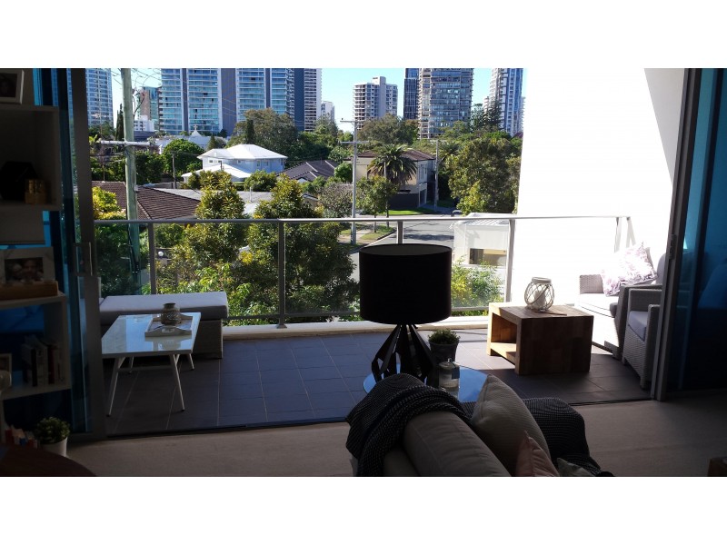 30-32 Paradise Island, Surfers Paradise QLD 4217