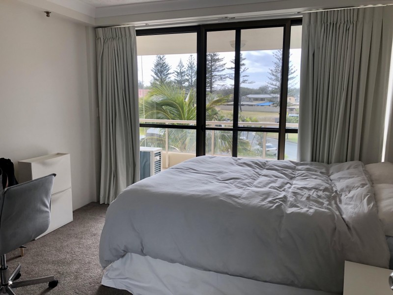 10/3 Cunningham Ave, Main Beach QLD 4217