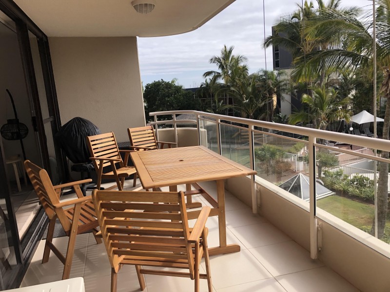 10/3 Cunningham Ave, Main Beach QLD 4217