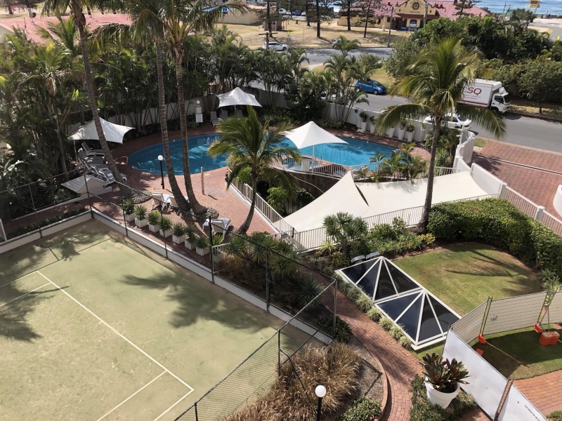 16/3 Cunningham Avenue, Main Beach QLD 4217
