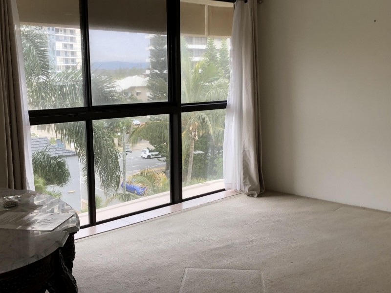 16/3 Cunningham Avenue, Main Beach QLD 4217