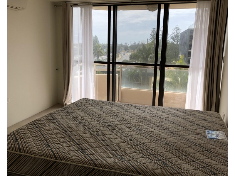 16/3 Cunningham Avenue, Main Beach QLD 4217