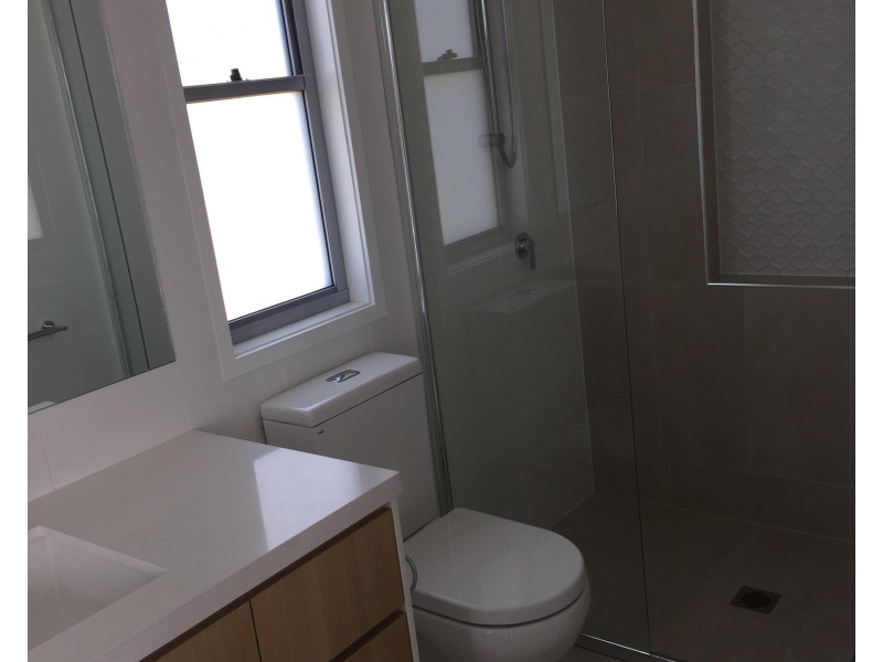 63 Parnell Blv, Robina QLD 4226