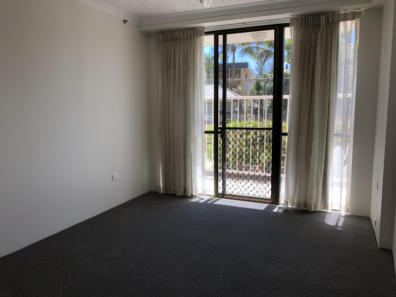 2/3 Cunningham Ave, Main Beach QLD 4217