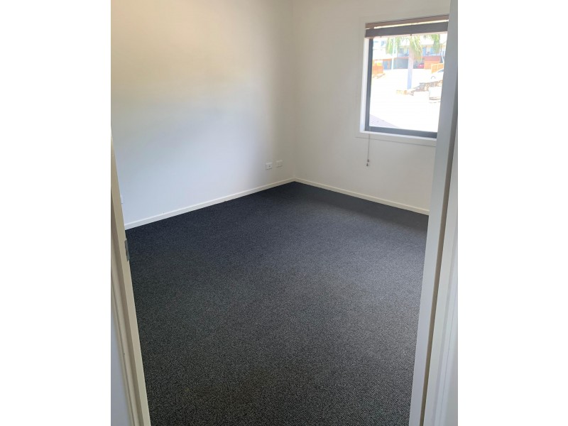 2/25 Abell Road, Cannonvale QLD 4802