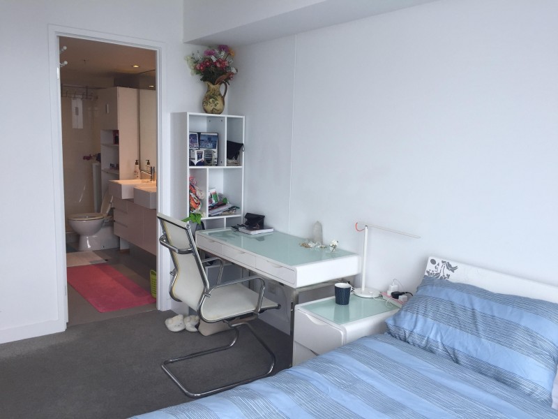 5/23806 5 lawson st, Southport QLD 4215