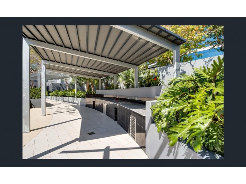 5/23806 5 lawson st, Southport QLD 4215