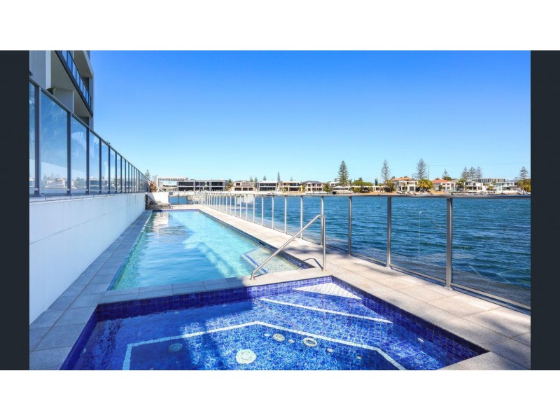 30-32 Penthouse – Paradise Island, Surfers Paradise QLD 4217