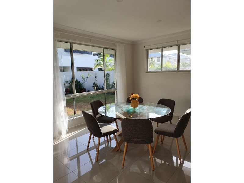 8 Kings Bay Street, Yaroomba QLD 4573