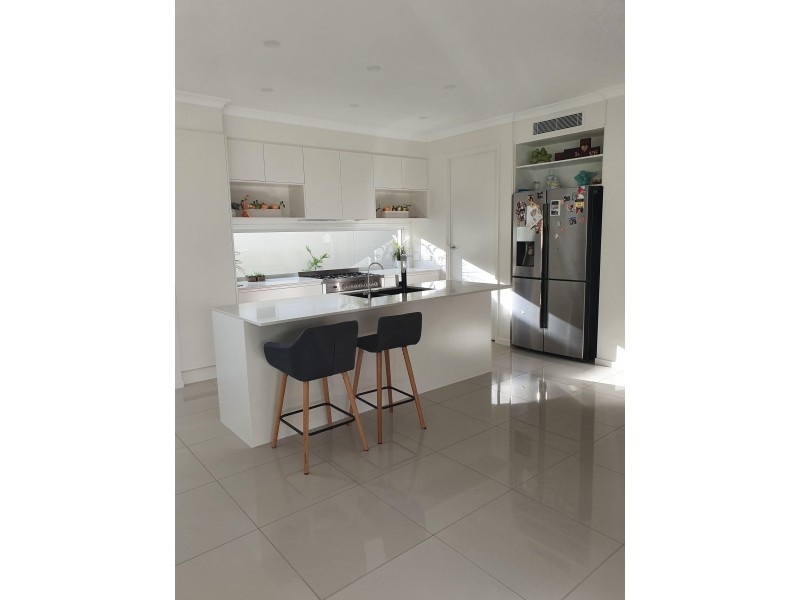 8 Kings Bay Street, Yaroomba QLD 4573