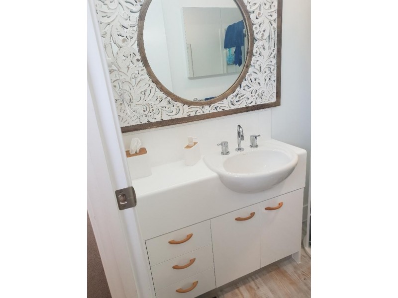 83 Dibar St, Wynnum QLD 4178