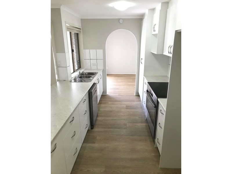 2 Phipps Place, Ormeau QLD 4208