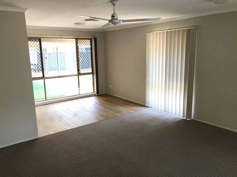 2 Phipps Place, Ormeau QLD 4208