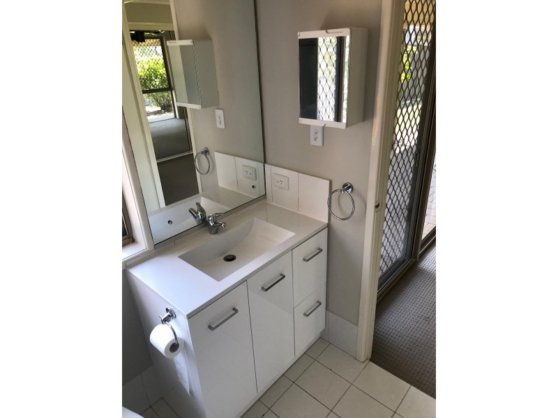 2 Phipps Place, Ormeau QLD 4208