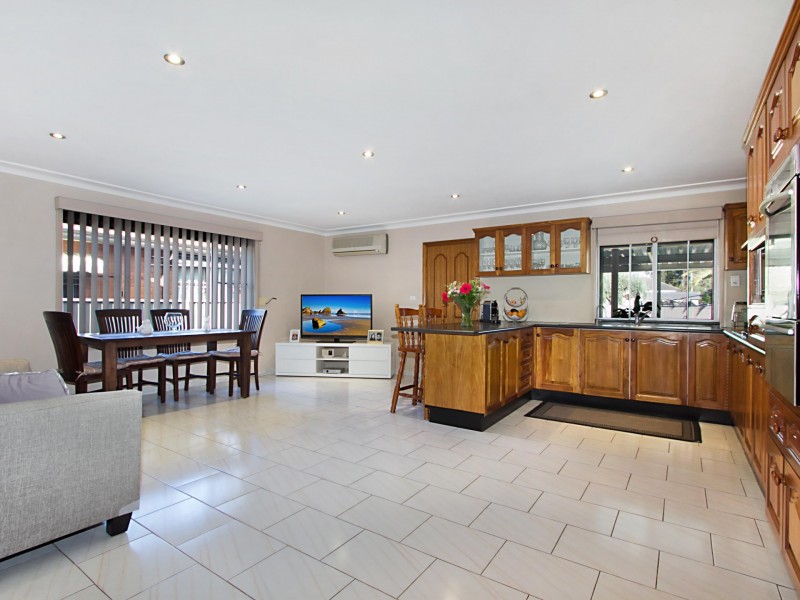 19 Rosemont Avenue, Smithfield NSW 2164