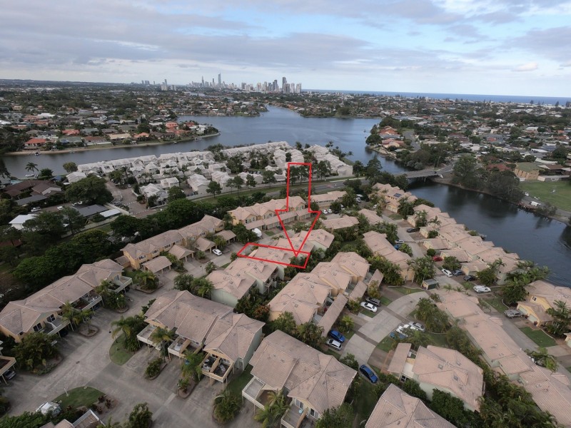 Unit 98/215 Cottesloe Drive, Mermaid Waters QLD 4218