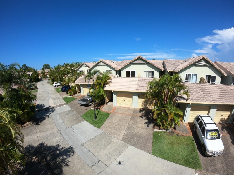 Unit 98/215 Cottesloe Drive, Mermaid Waters QLD 4218