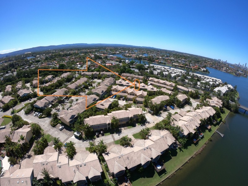 Unit 98/215 Cottesloe Drive, Mermaid Waters QLD 4218