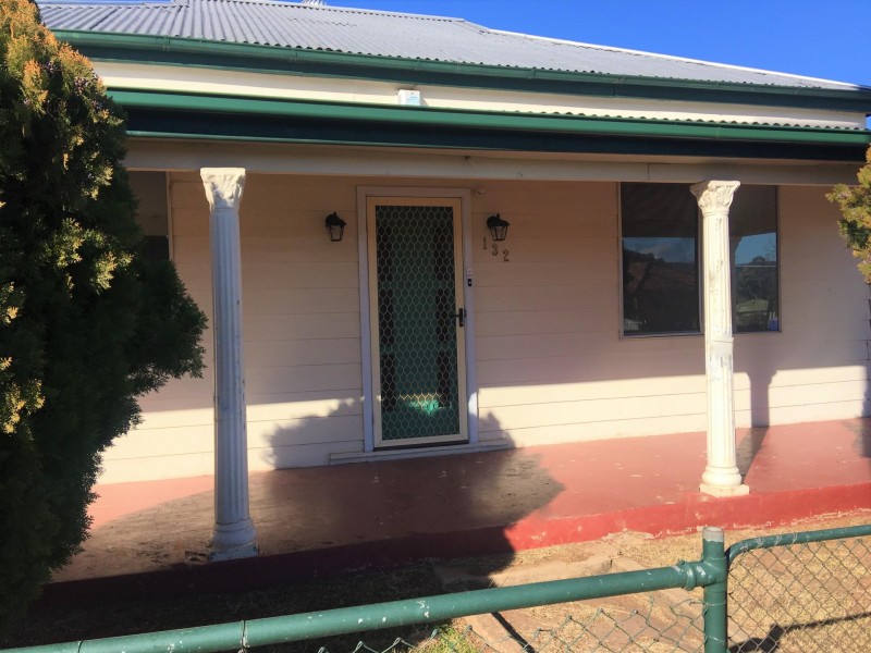 132 Arthur Street, Wellington NSW 2820