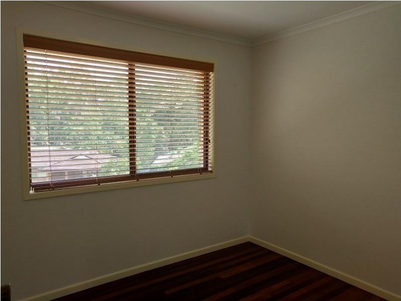 10 Tamarix Street, Chapel Hill QLD 4069