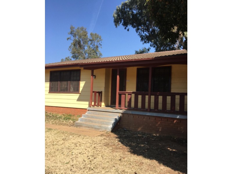 3 Marsh Street, Wellington NSW 2820