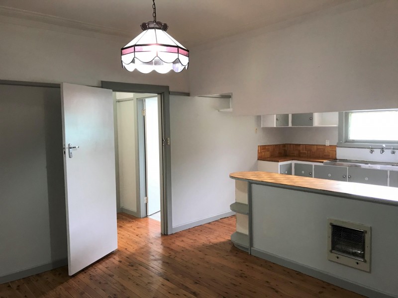 61 Curtis Street, Wellington NSW 2820