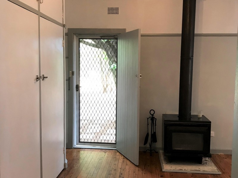 61 Curtis Street, Wellington NSW 2820