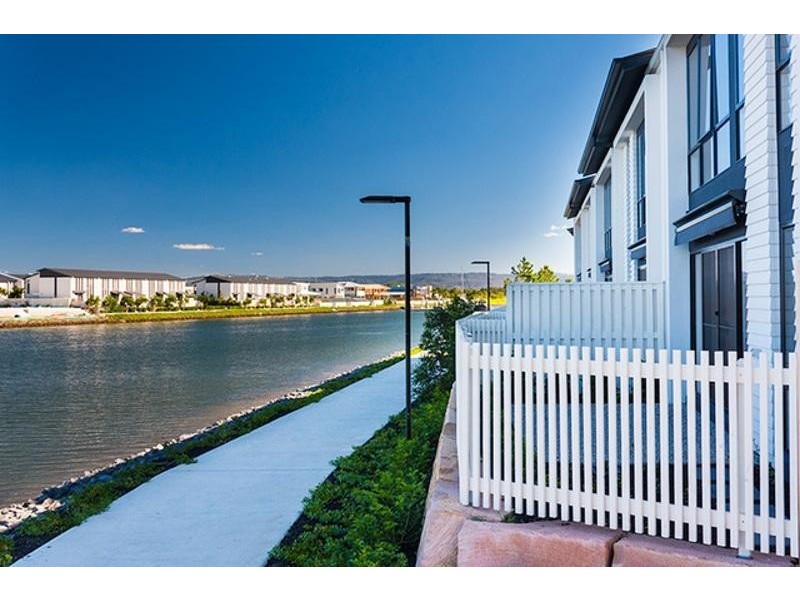 19/1 Ancora Crescent, Hope Island QLD 4212