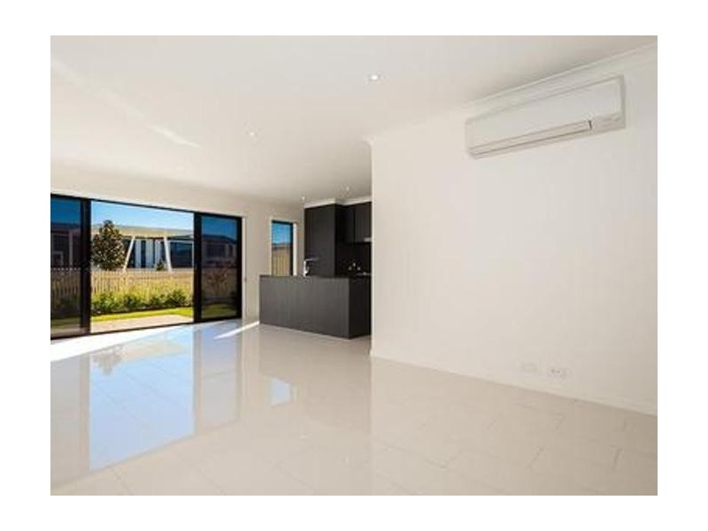 19/1 Ancora Crescent, Hope Island QLD 4212