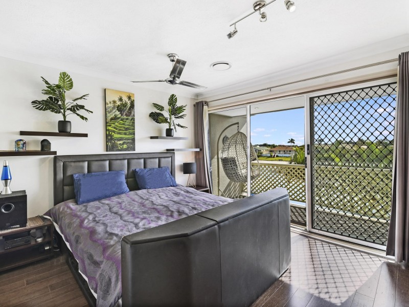 Unit 15/300 Cottesloe, Mermaid Waters QLD 4218