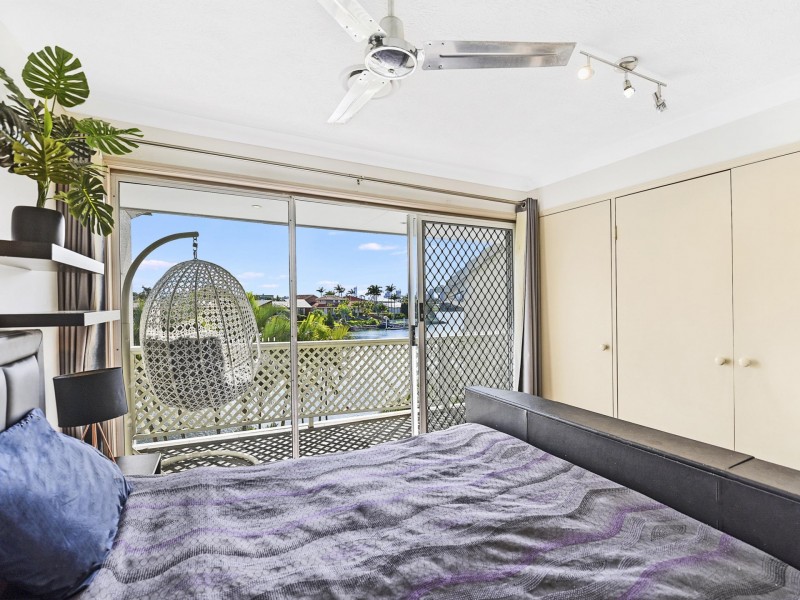 Unit 15/300 Cottesloe, Mermaid Waters QLD 4218