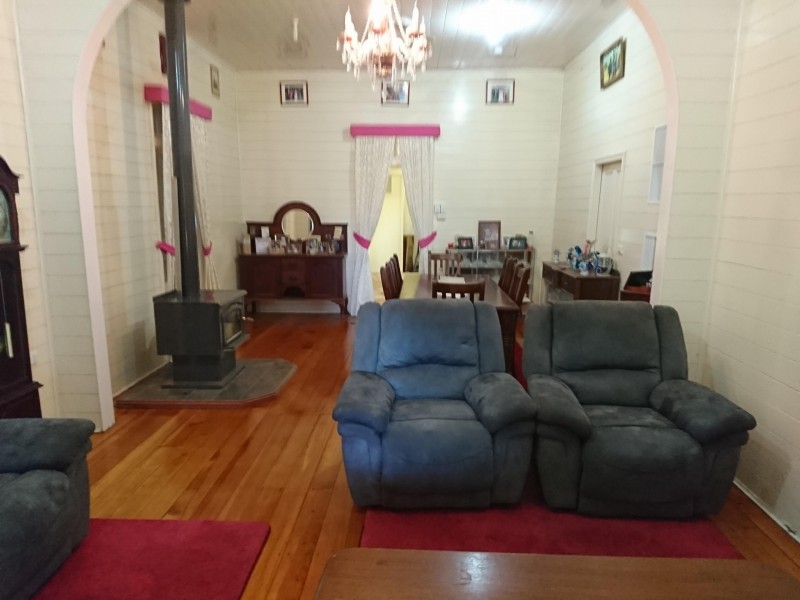 113 Woodbine Road, Blackall QLD 4472