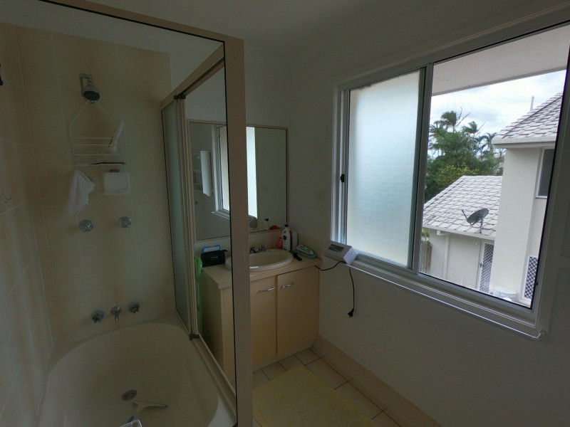 Unit 80/300 Cottesloe, Mermaid Waters QLD 4218