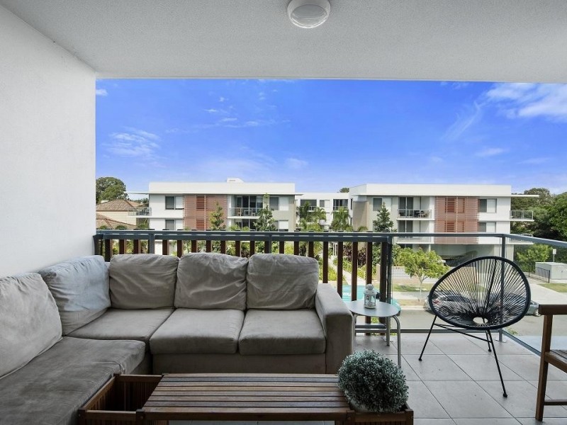 2302/1-7 Waterford Ct, Bundall QLD 4217