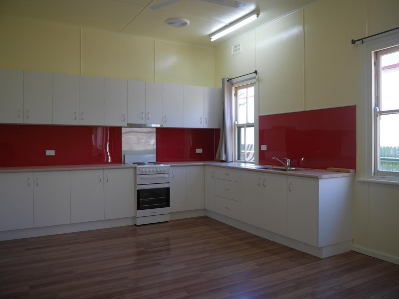 85 Warne Street, Wellington NSW 2820