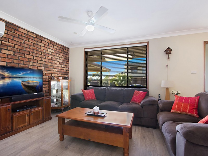 2 Griffiths Place, Eagle Vale NSW 2558