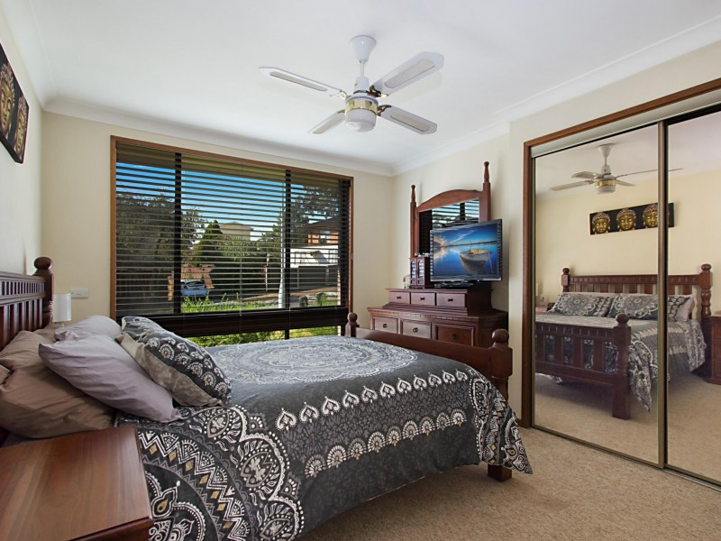 2 Griffiths Place, Eagle Vale NSW 2558