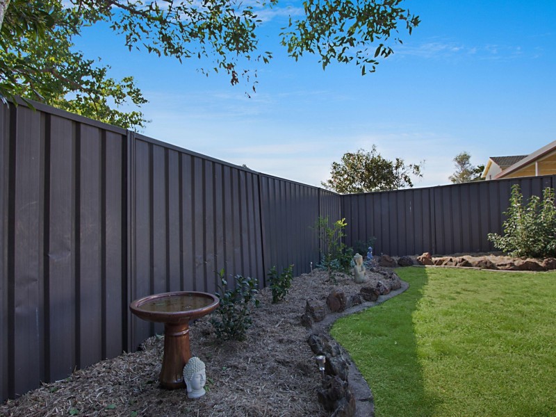 2 Griffiths Place, Eagle Vale NSW 2558