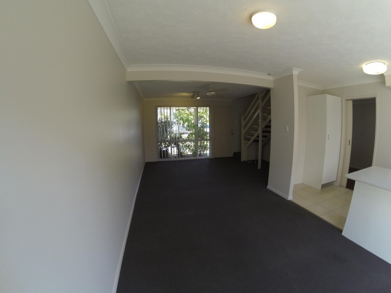 Unit 50/300 Cottesloe, Mermaid Waters QLD 4218