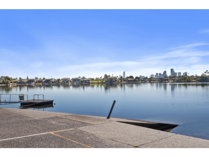 Unit 50/300 Cottesloe, Mermaid Waters QLD 4218