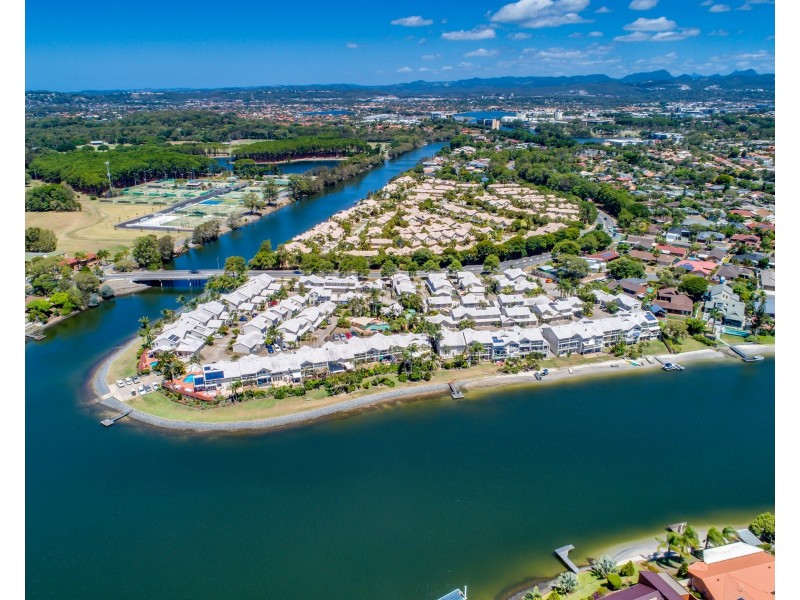 Unit 50/300 Cottesloe, Mermaid Waters QLD 4218